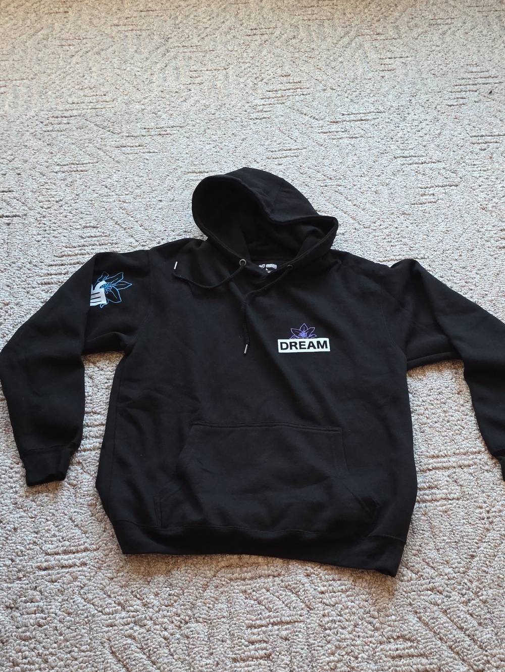 Dream Clothing Hoodie Size Large